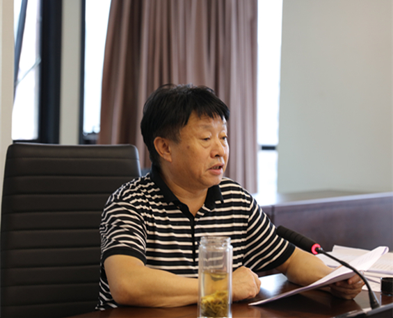 亚星yaxin集团召开2020年第八次党委理论学习中心组聚会