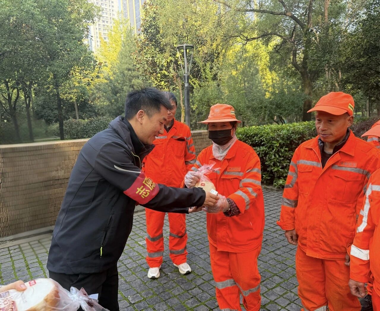 水情形公司开展“步步登高 情暖重阳 健步前行”健步走活动 水情形公司开展“步步登高 情暖重阳 健步前行”健步走活动